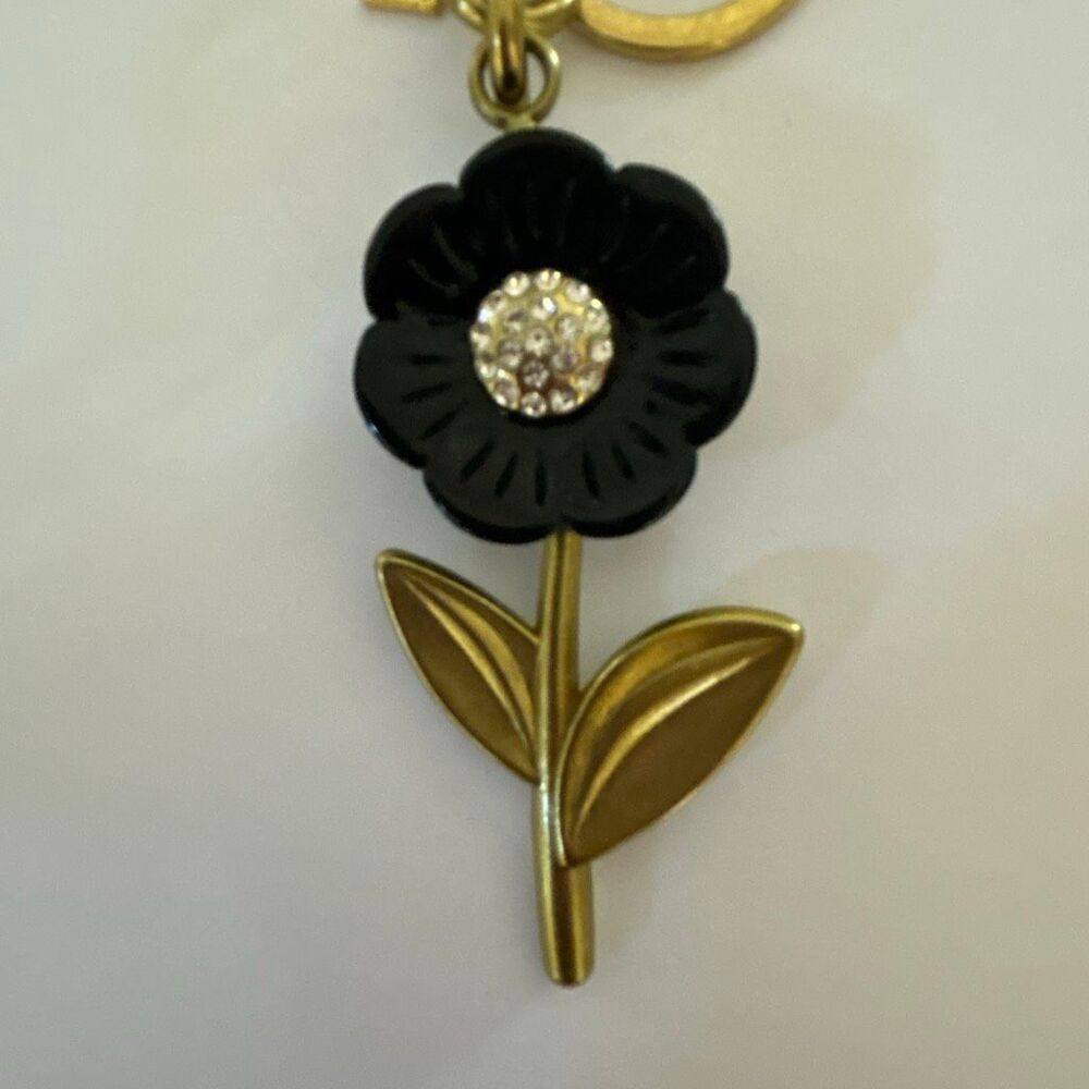 Chunky Flower Keychain - Picture 5 of 5